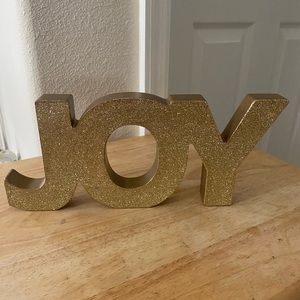 Gold ‘JOY’ Figurine🎄